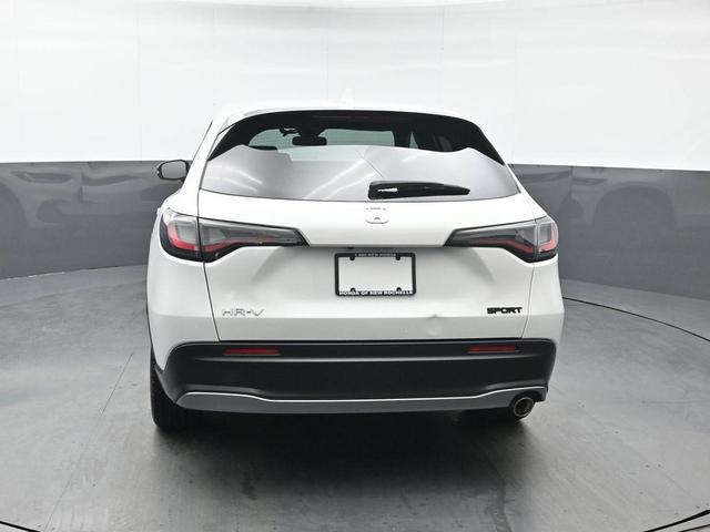 Photo of 2023 Platinum White Honda HR-V