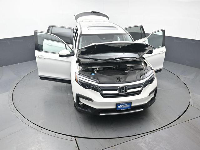 Photo of 2022 Platinum White Pearl Honda Pilot