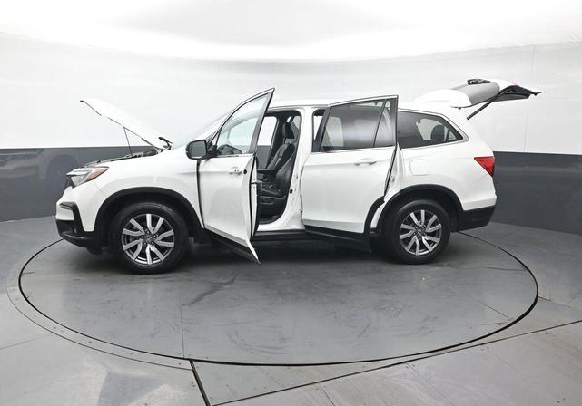 Photo of 2022 Platinum White Pearl Honda Pilot