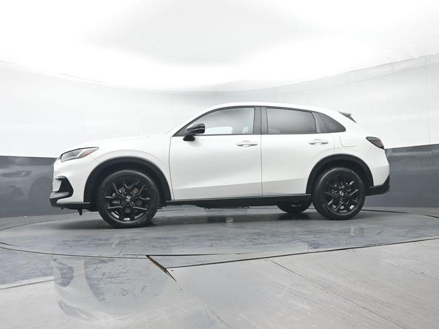 Photo of 2023 Platinum White Pearl Honda HR-V