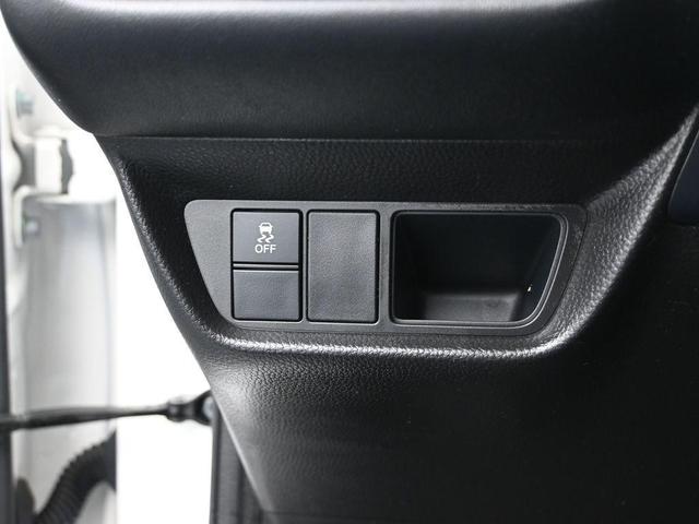 Photo of 2023 Platinum White Pearl Honda HR-V