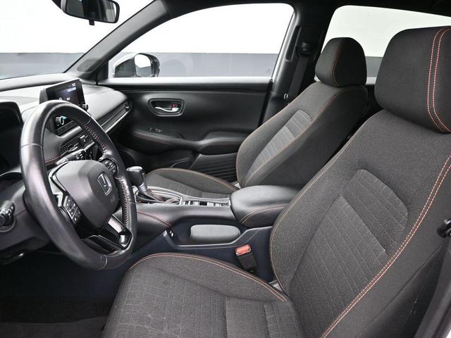 Photo of 2023 Platinum White Pearl Honda HR-V