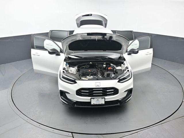 Photo of 2023 Platinum White Pearl Honda HR-V