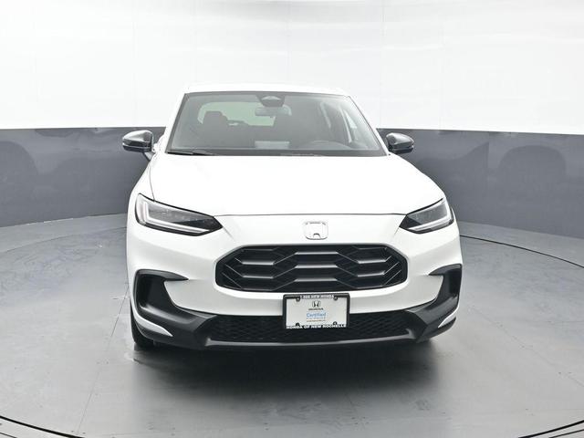 Photo of 2023 Platinum White Pearl Honda HR-V