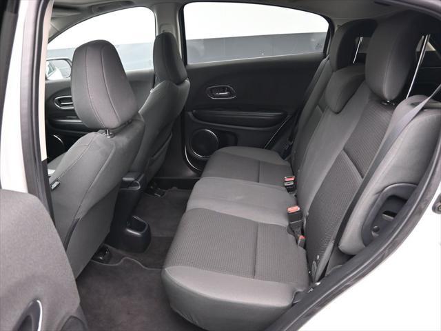 Photo of 2022 Platinum White Pearl Honda HR-V