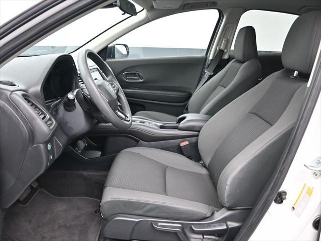 Photo of 2022 Platinum White Pearl Honda HR-V