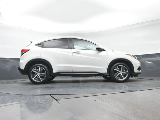 Photo of 2022 Platinum White Pearl Honda HR-V