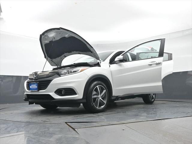 Photo of 2022 Platinum White Pearl Honda HR-V