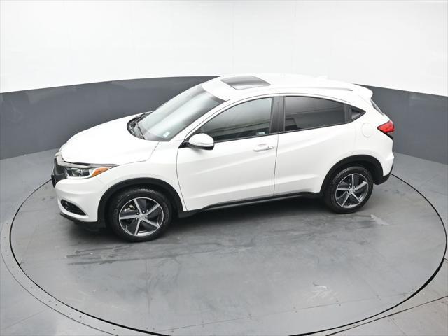 Photo of 2022 Platinum White Pearl Honda HR-V