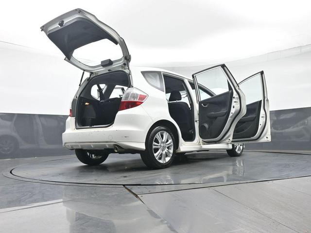 Photo of 2010 Taffeta White Honda Fit