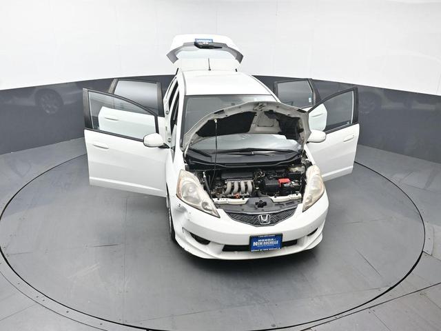 Photo of 2010 Taffeta White Honda Fit