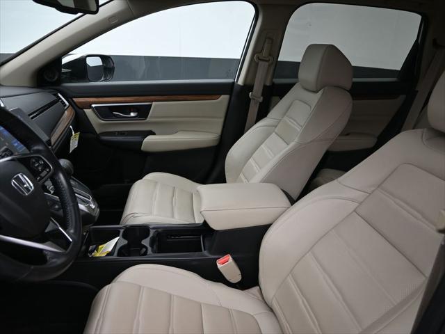 Photo of 2022 Platinum White Pearl Honda CR-V