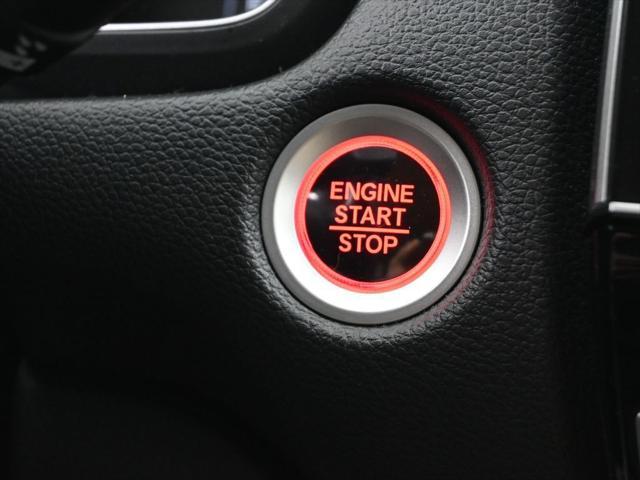 Photo of 2022 Platinum White Pearl Honda CR-V