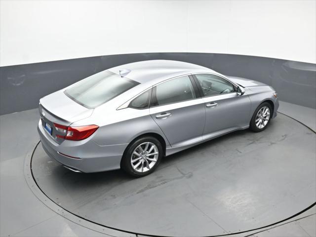 Photo of 2022 Lunar Silver Metallic Honda Accord
