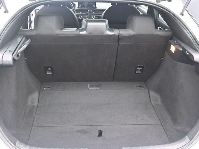 Photo of 2023 Platinum White Pearl Honda Civic