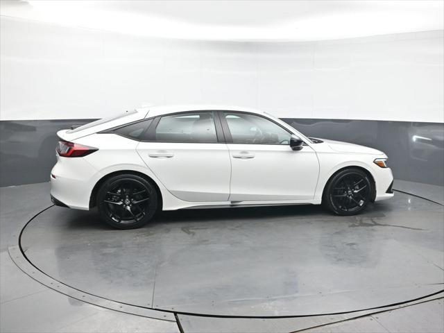 Photo of 2023 Platinum White Pearl Honda Civic
