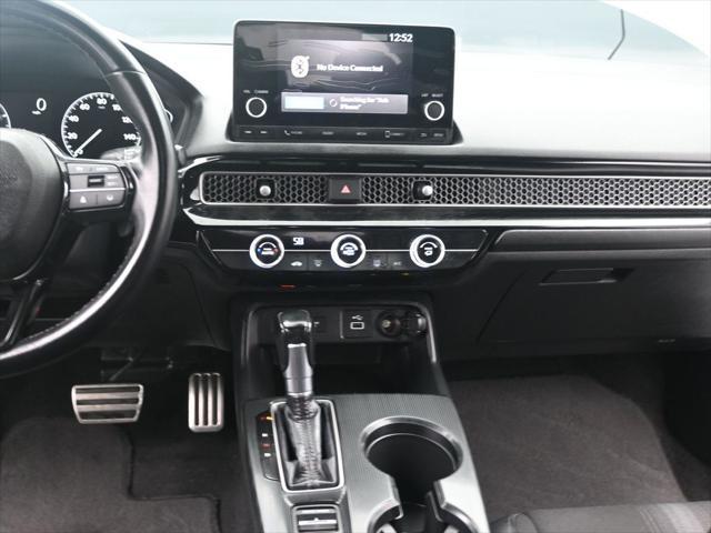 Photo of 2023 Platinum White Pearl Honda Civic