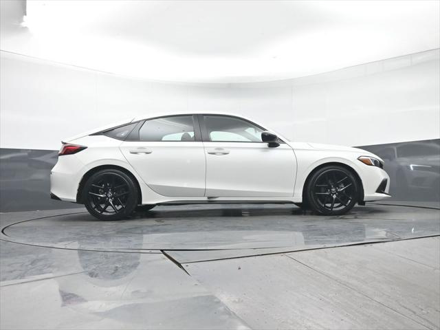 Photo of 2023 Platinum White Pearl Honda Civic