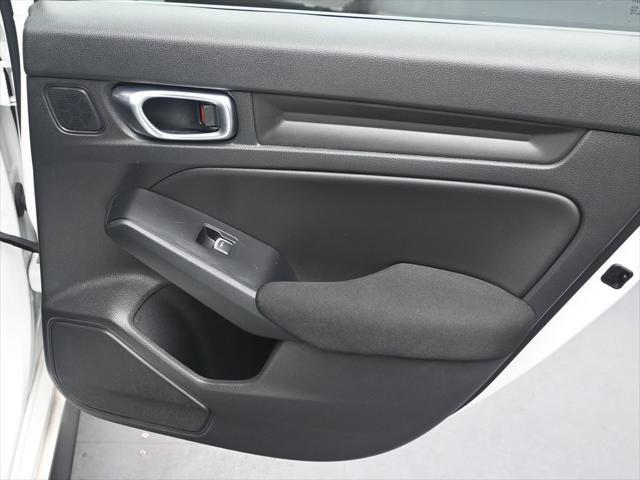 Photo of 2023 Platinum White Pearl Honda Civic