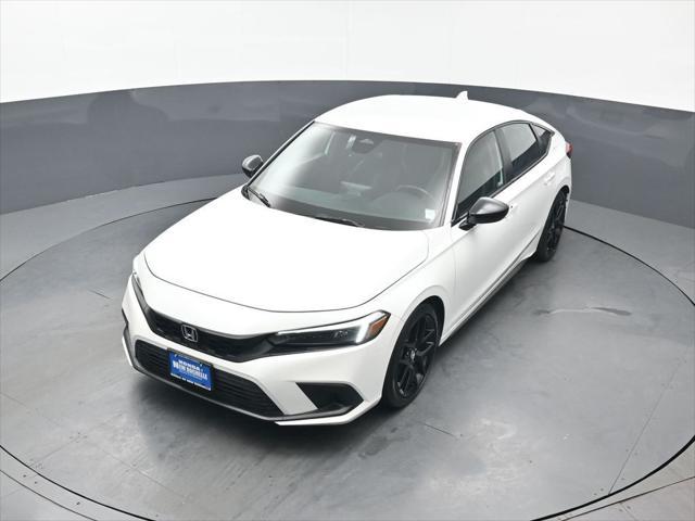 Photo of 2023 Platinum White Pearl Honda Civic