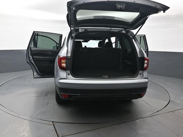 Photo of 2022 Lunar Silver Metallic Honda Pilot