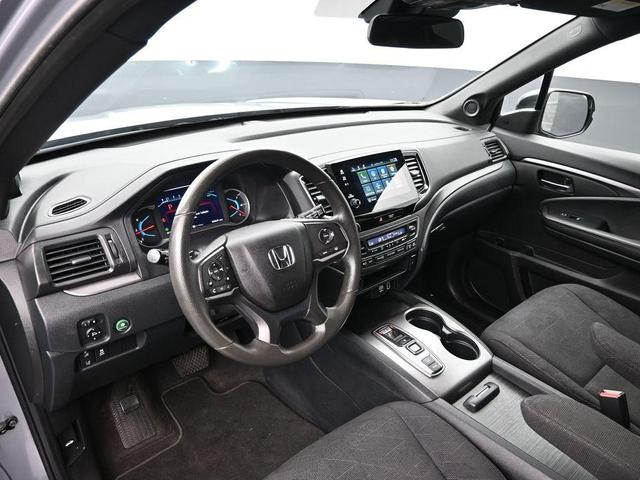 Photo of 2022 Lunar Silver Metallic Honda Pilot