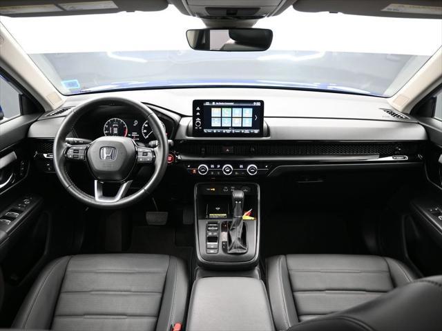 Photo of 2025 Still Night Pearl Honda CR-V