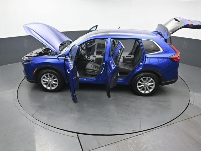 Photo of 2025 Still Night Pearl Honda CR-V