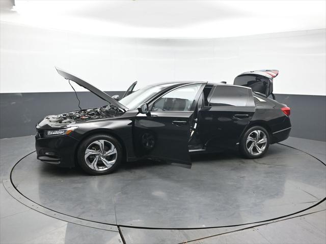 Photo of 2019 Crystal Black Pearl Honda Accord