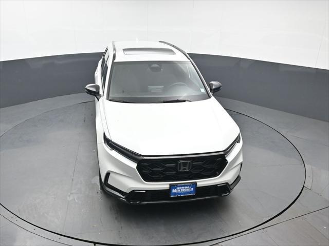 Photo of 2023 Platinum White Pearl Honda CR-V Hybrid