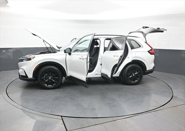 Photo of 2023 Platinum White Pearl Honda CR-V Hybrid