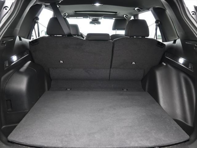 Photo of 2023 Platinum White Pearl Honda CR-V Hybrid