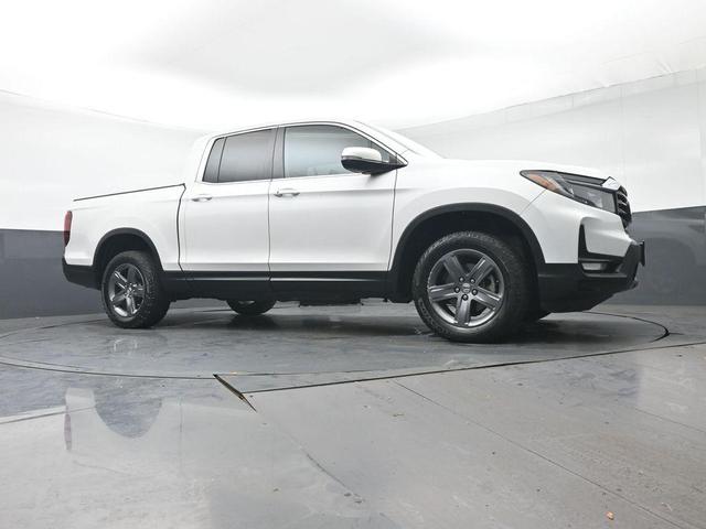 Photo of 2023 Platinum White Honda Ridgeline