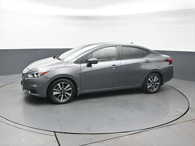 Photo of 2022 Gun Metallic Nissan Versa