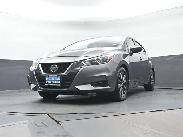 Photo of 2022 Gun Metallic Nissan Versa