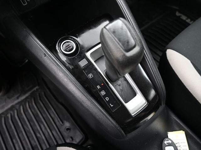 Photo of 2022 Gun Metallic Nissan Versa