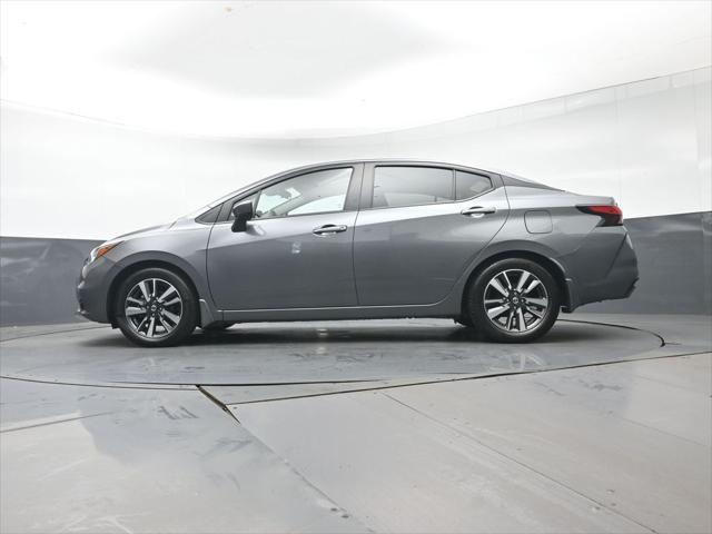 Photo of 2022 Gun Metallic Nissan Versa