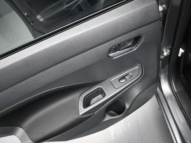 Photo of 2022 Gun Metallic Nissan Versa