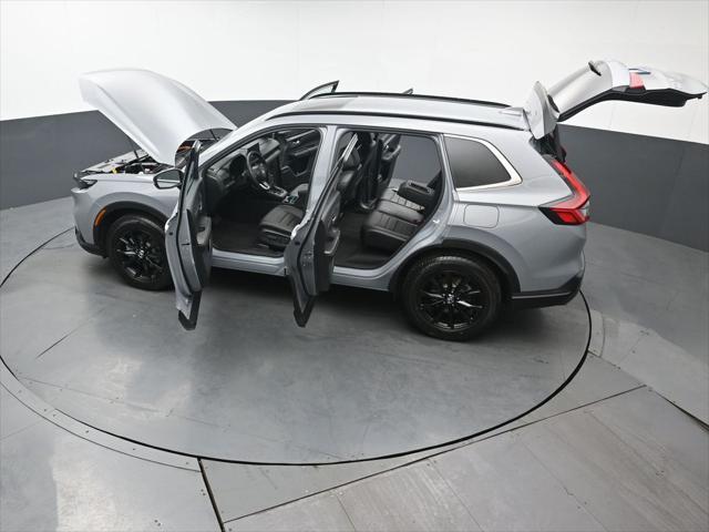 Photo of 2025 Urban Gray Pearl Honda CR-V Hybrid
