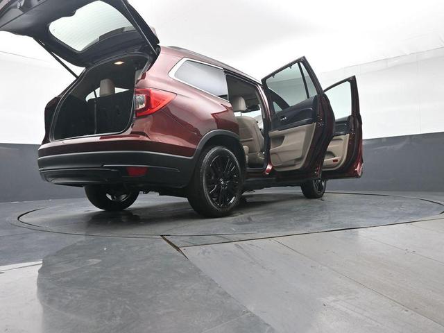 Photo of 2022 Scarlet Honda Pilot