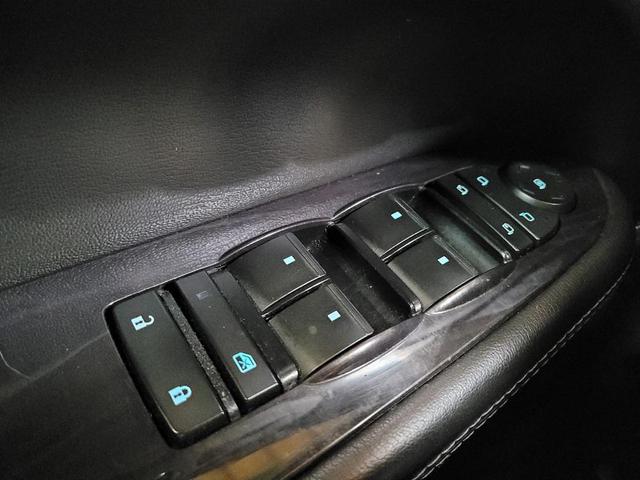 Photo of 2015 Tan Buick Enclave