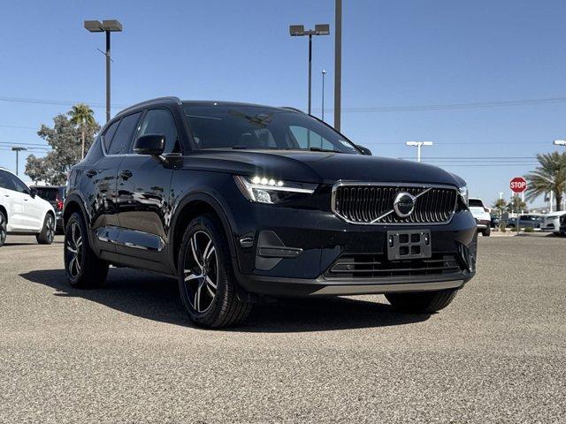 2025 Volvo XC40
