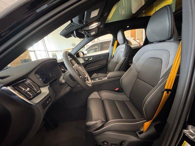 Photo of 2025 Onyx Black Volvo XC60 Plug-In Hybrid
