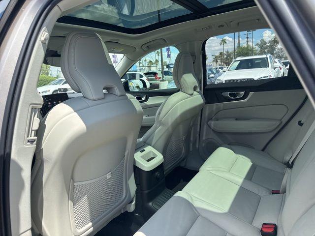 Photo of 2026 Bright Volvo XC60