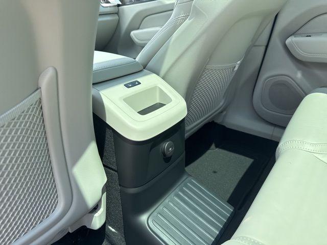 Photo of 2026 Bright Volvo XC60