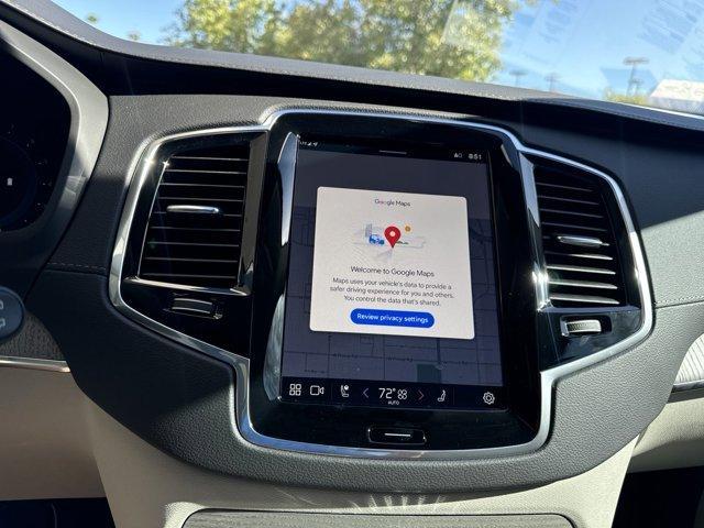 Photo of 2025 White Volvo XC90