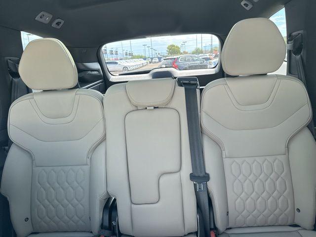Photo of 2025 Onyx Black Volvo EX90