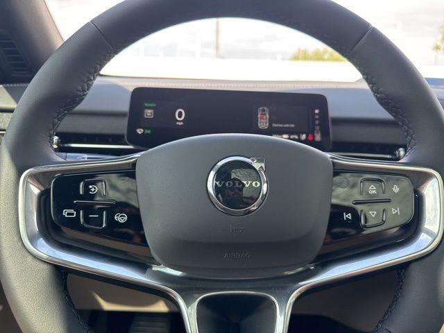Photo of 2025 Onyx Black Volvo EX90