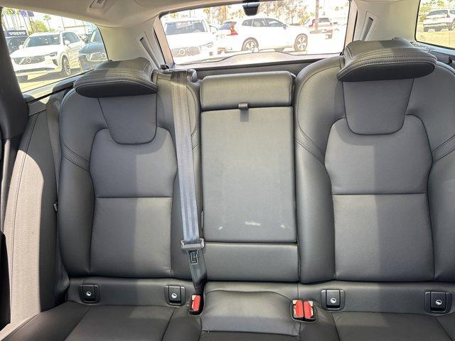 Photo of 2025 Vapour Gray Volvo V90 Cross Country