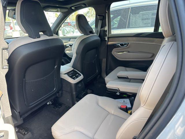 Photo of 2025 Vapour Gray Volvo XC90 Plug-In Hybrid